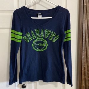 Seattle Seahawks Long Sleeve T-shirt - NFL Team Apparel - Medium - Navy & Green